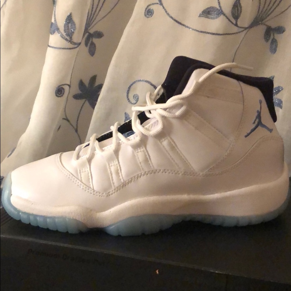 4.5 Air Jordan 11 Retro